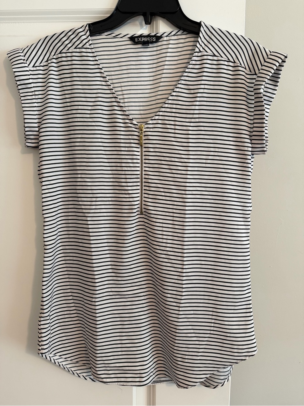 Express White and Black Striped V-Neck Zip Short Sleeve Top